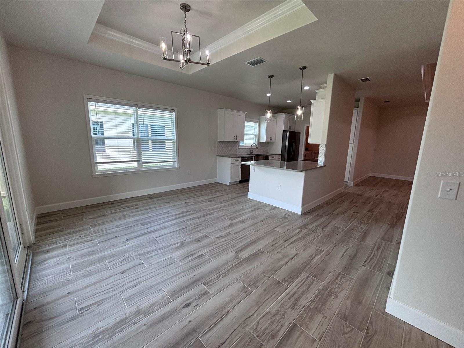 Image 7 of 24 For 6686 11th Lane