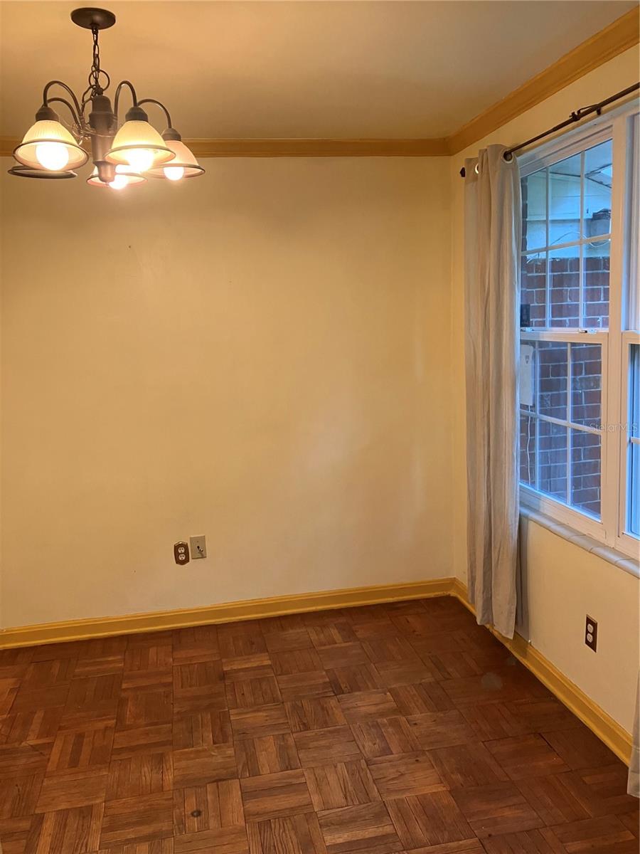 Image 6 of 19 For 5640 Wiltshire Street
