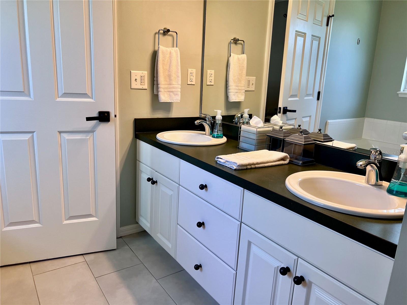Image 21 of 44 For 6841 80th Drive
