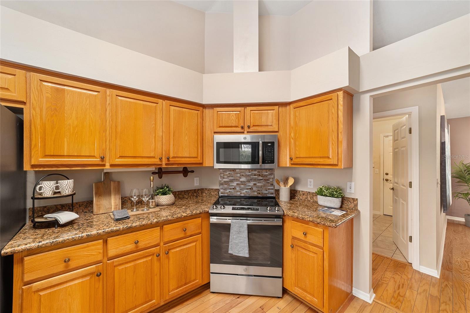 Image 13 of 38 For 4031 34th Drive
