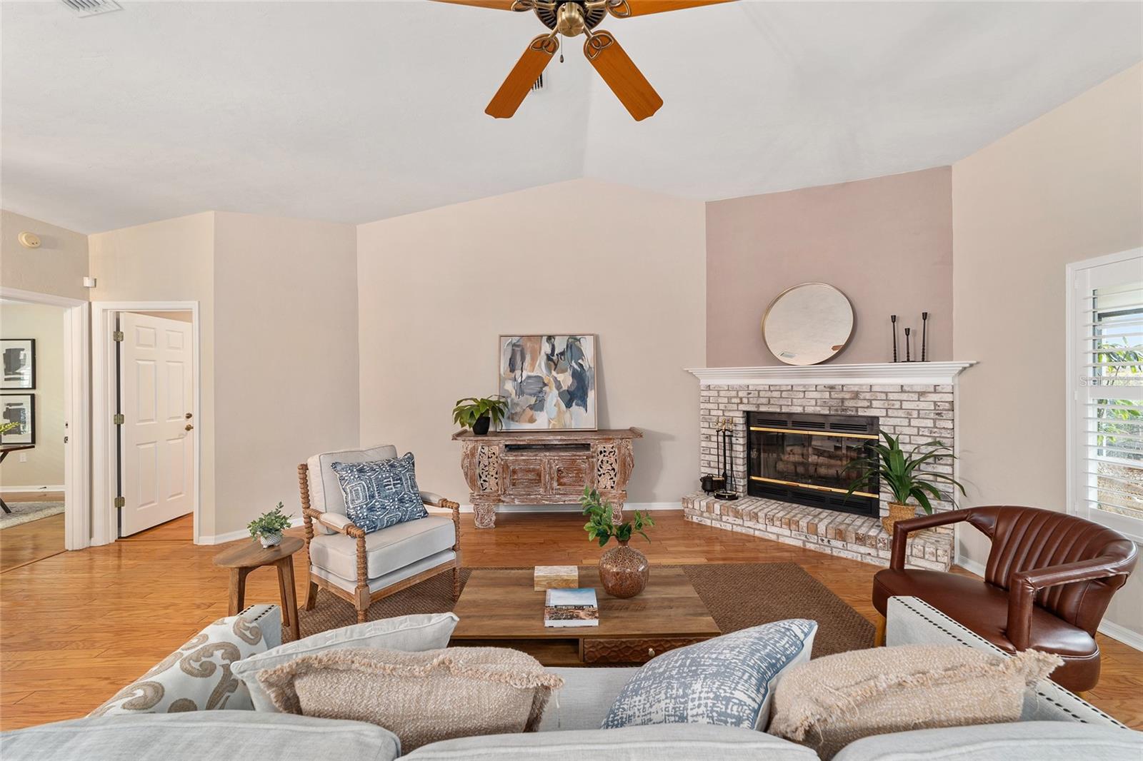 Image 5 of 38 For 4031 34th Drive