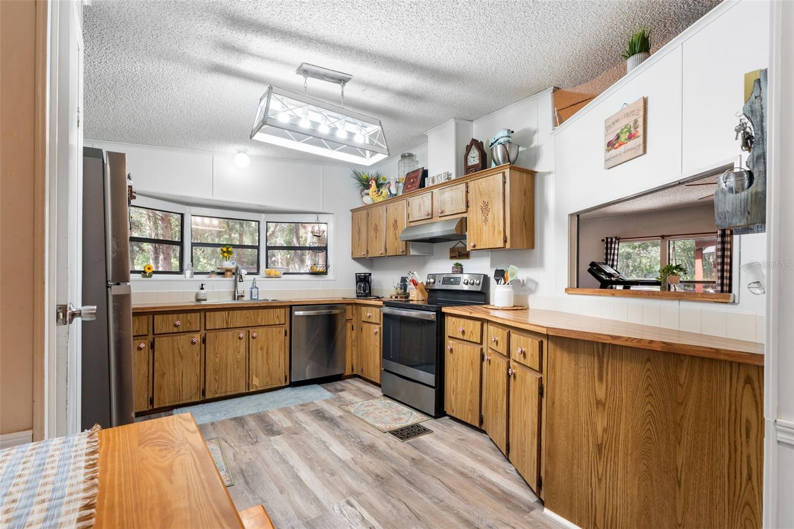 Image 16 of 44 For 7850 178 Terrace