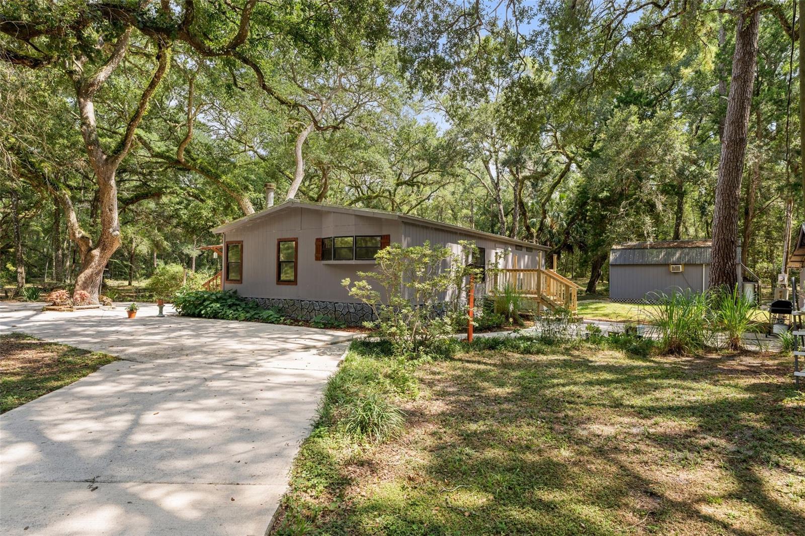 Image 4 of 44 For 7850 178 Terrace
