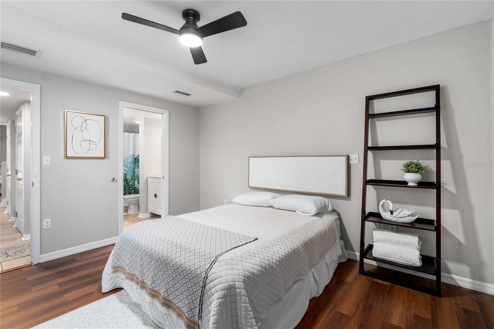 Image 20 of 38 For 1217 55th Street 14