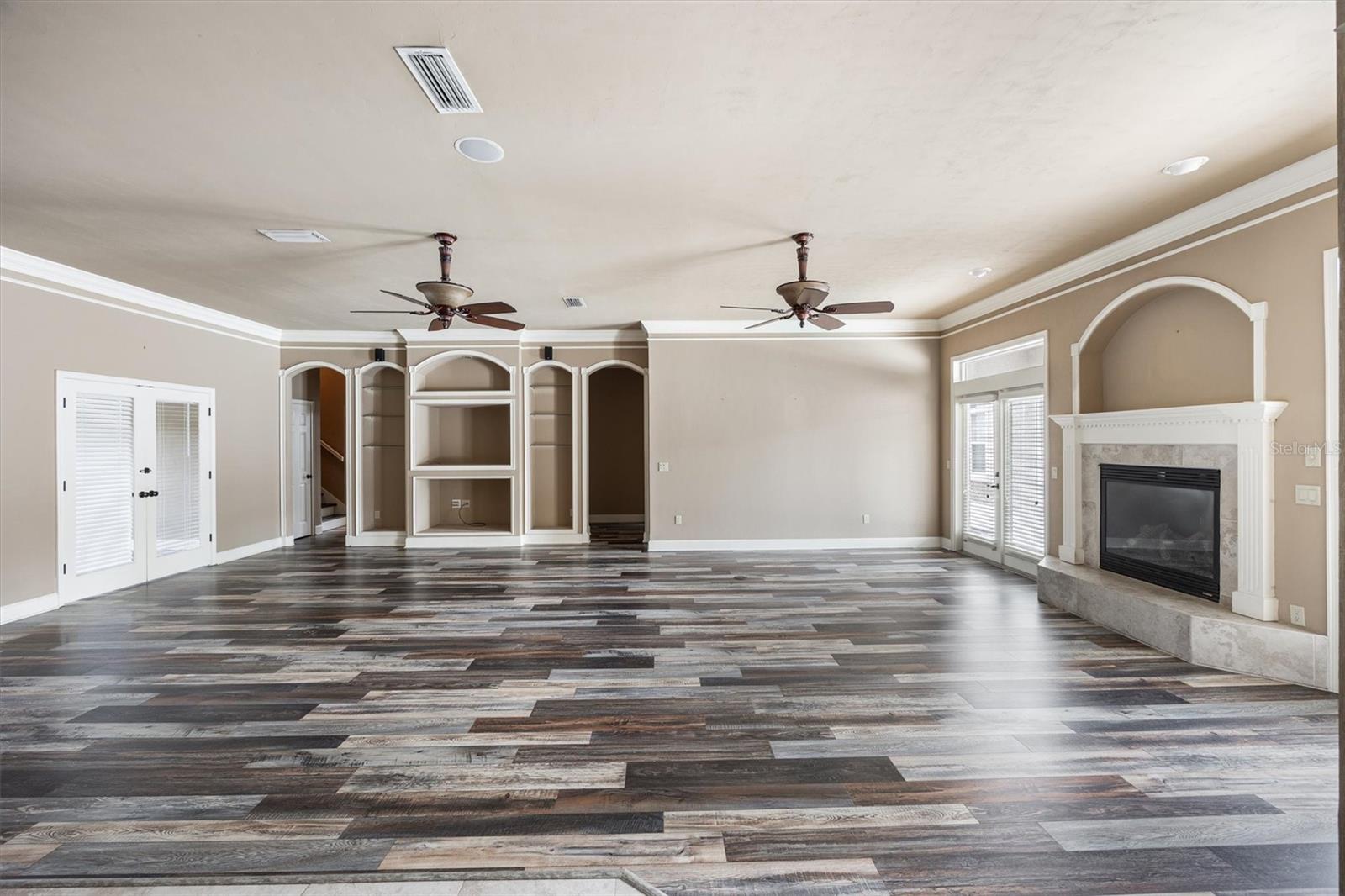 Image 10 of 35 For 8045 135th Lane