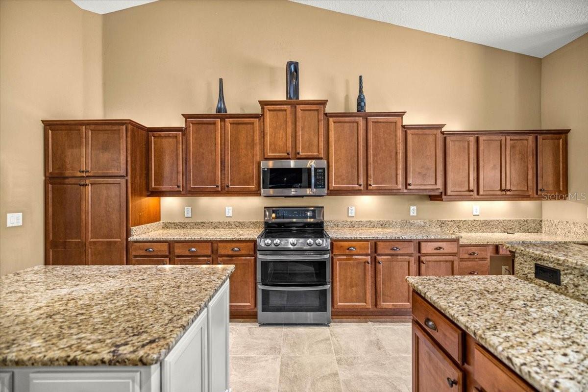 Image 22 of 46 For 6143 10th Place