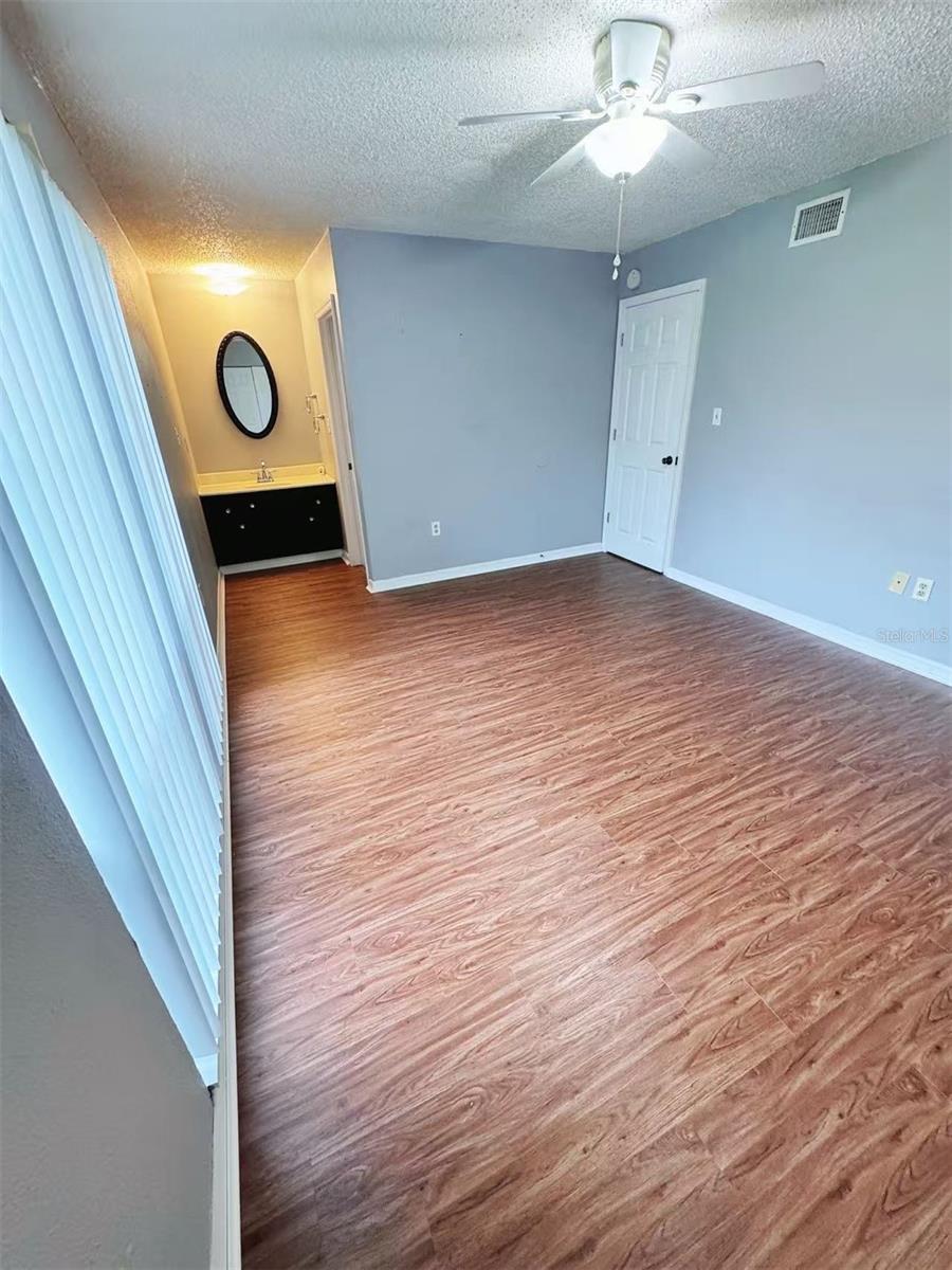 Image 14 of 25 For 2811 Archer Road W189