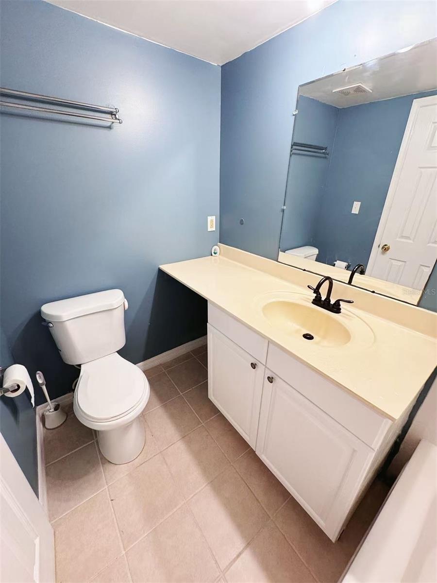 Image 16 of 25 For 2811 Archer Road W189