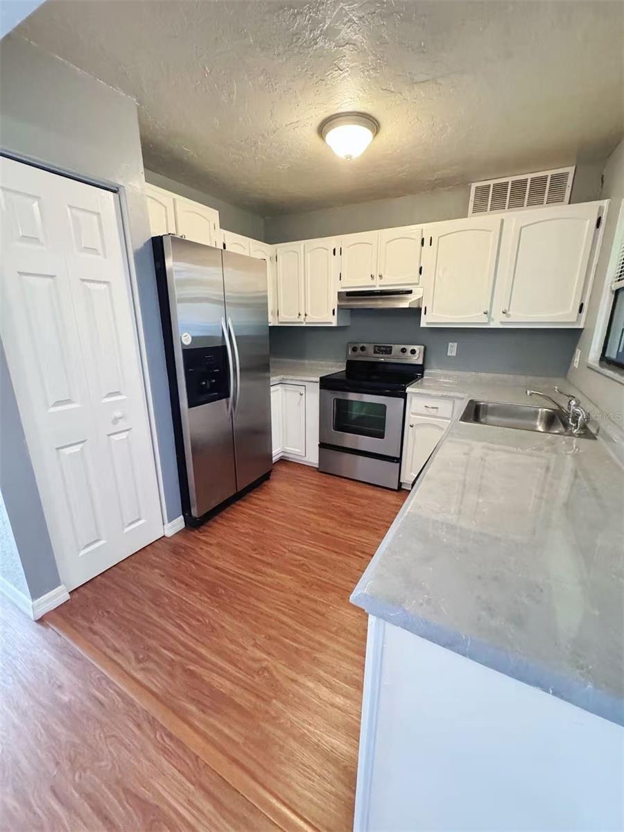 Image 5 of 25 For 2811 Archer Road W189