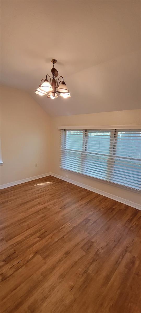 Image 5 of 17 For 4912 83rd Terrace