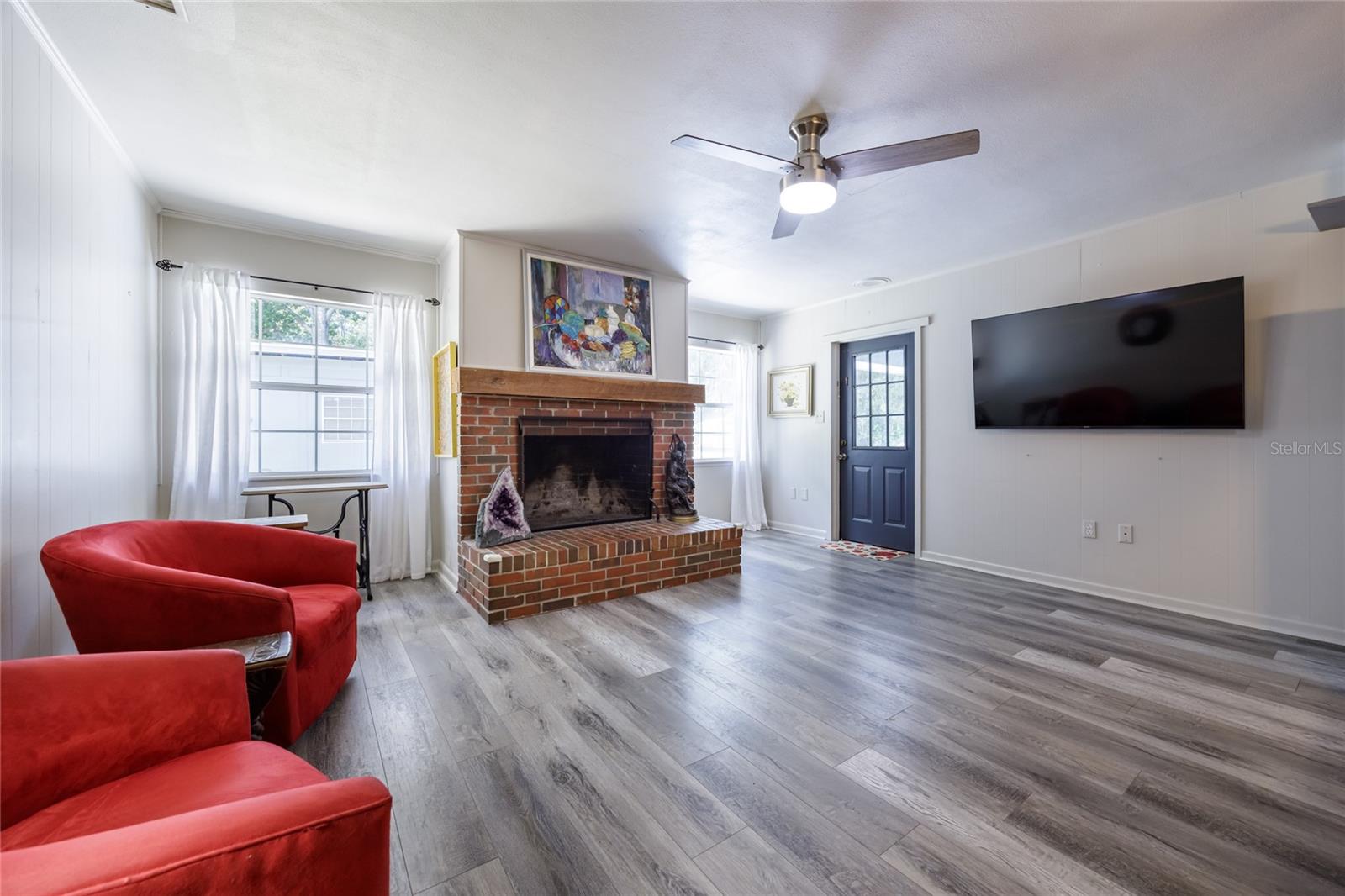 Image 17 of 63 For 2920 30th Terrace