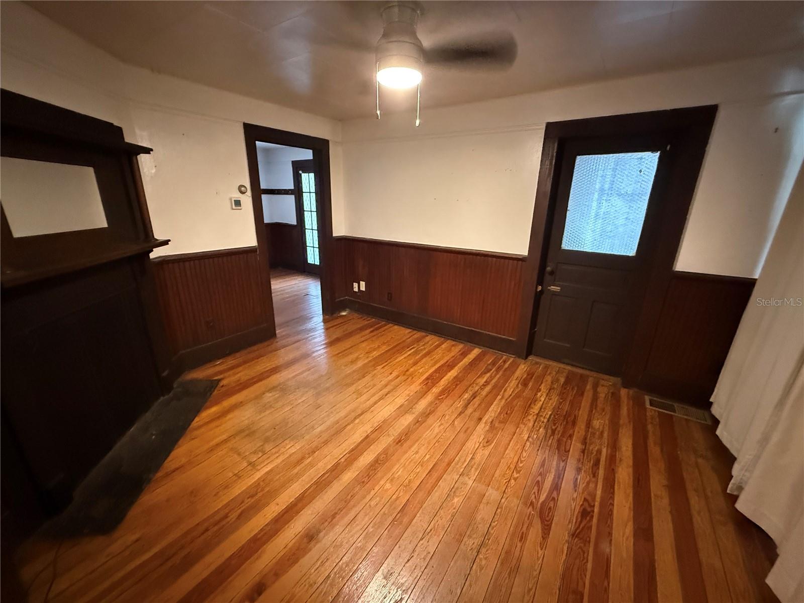 Image 2 of 7 For 2523 6th Street 1