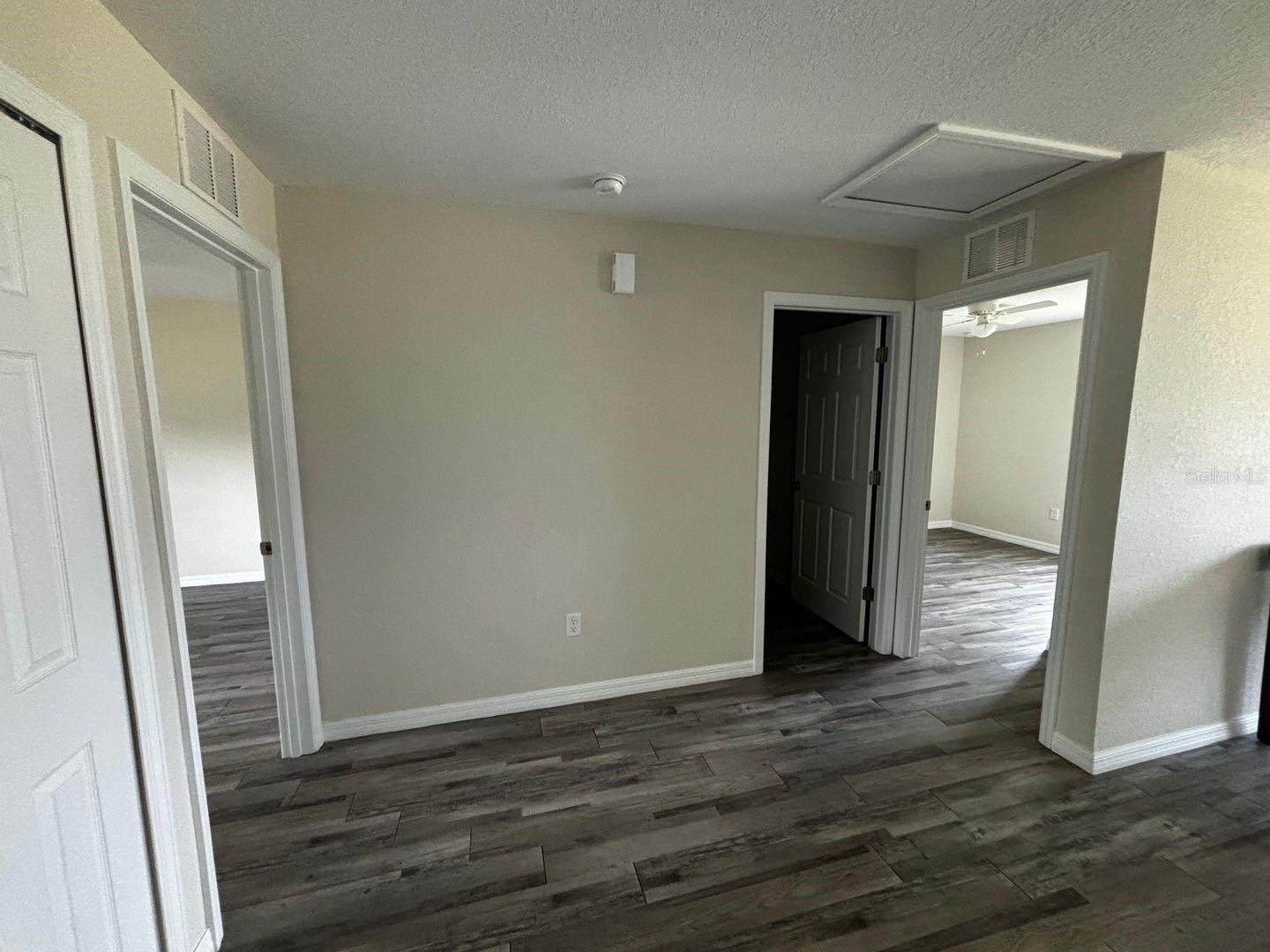 Image 4 of 9 For 8532 Juniper Road 4