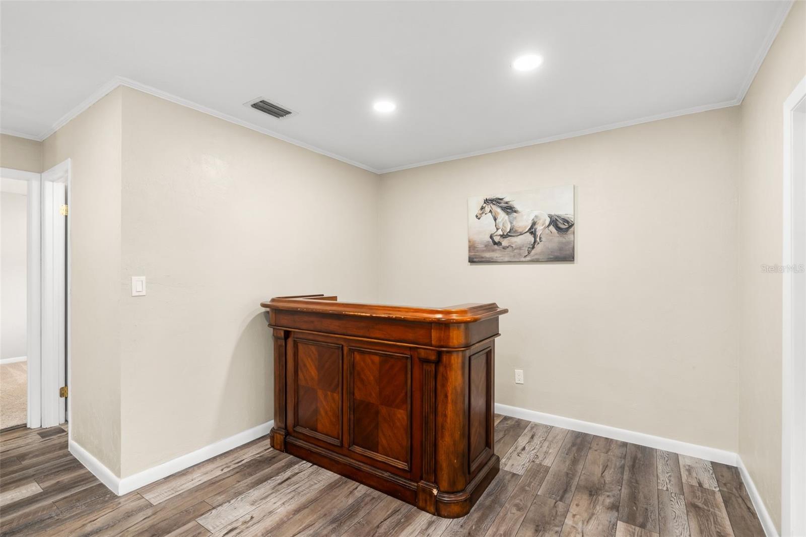 Image 16 of 39 For 2840 54th Avenue