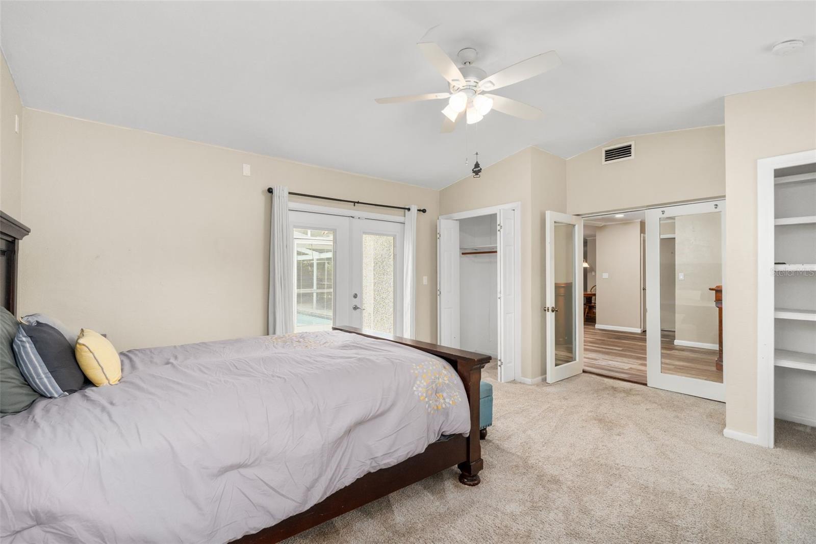 Image 22 of 39 For 2840 54th Avenue