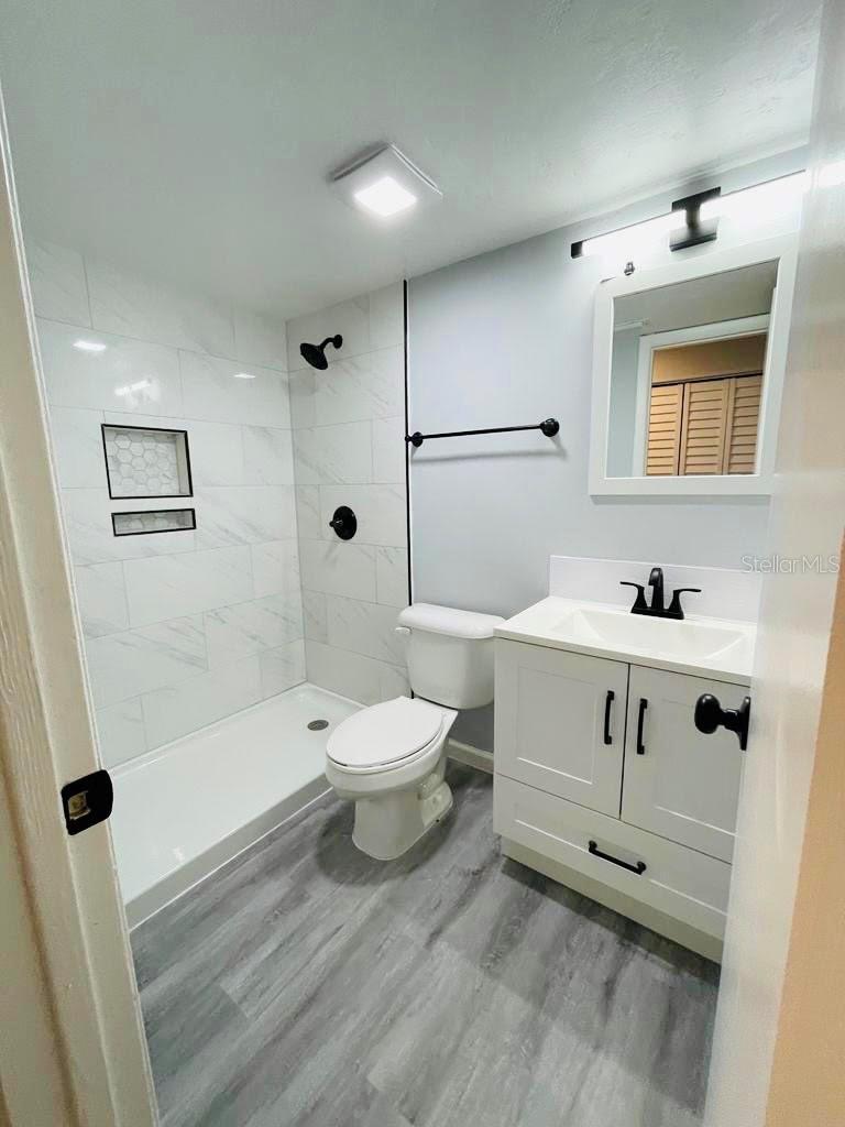 Image 6 of 11 For 3924 26th Drive 3