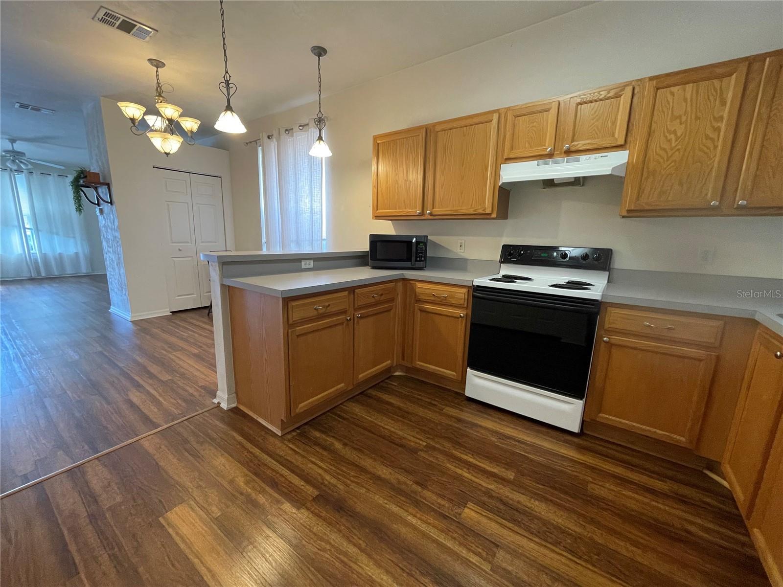 Image 4 of 19 For 3860 20th Avenue 1801