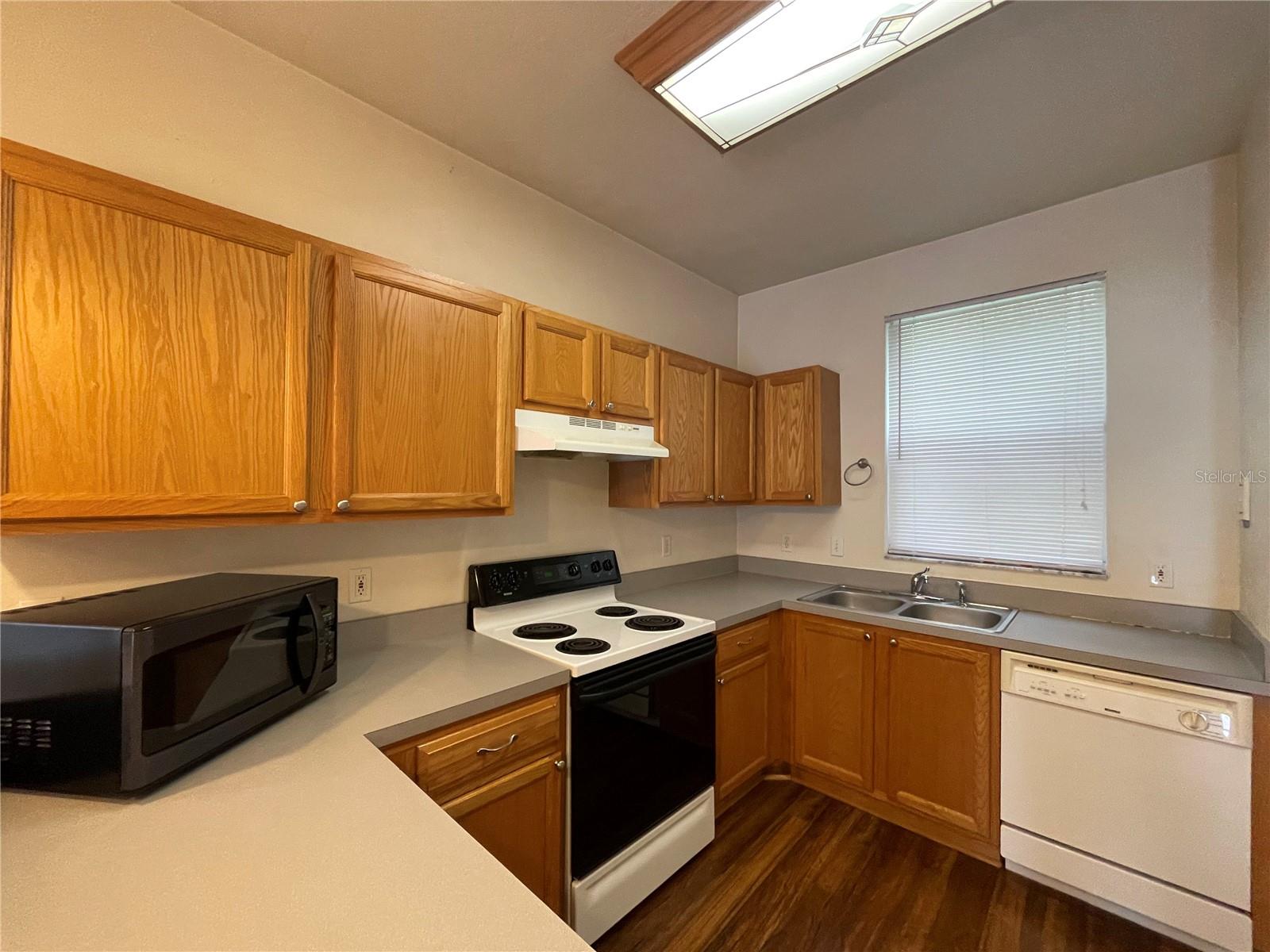 Image 5 of 19 For 3860 20th Avenue 1801