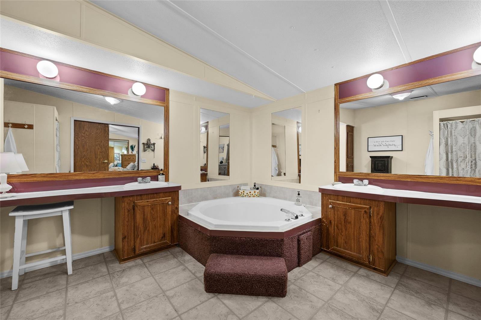 Image 16 of 36 For 3639 80th Avenue