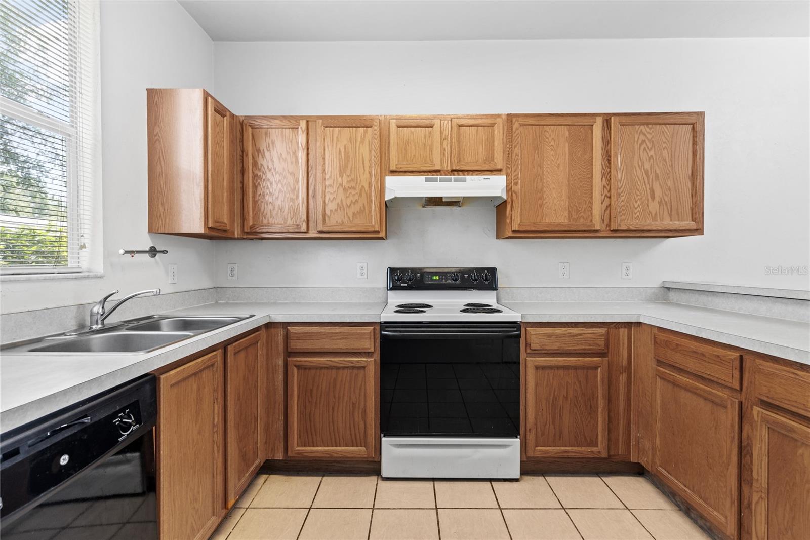 Image 10 of 25 For 3901 20th Avenue 306