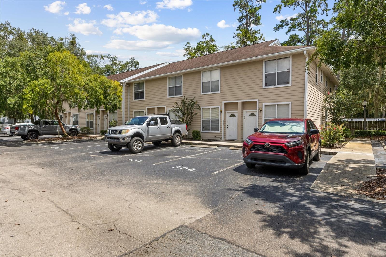 Image 2 of 25 For 3901 20th Avenue 306