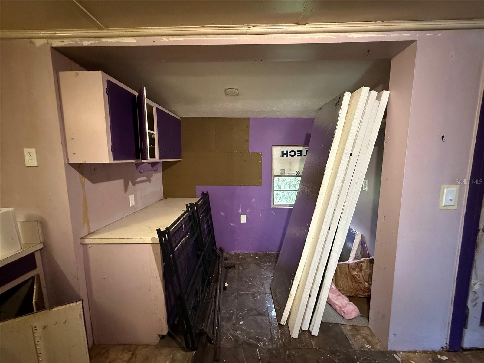 Image 8 of 14 For 9636 Bayview Avenue