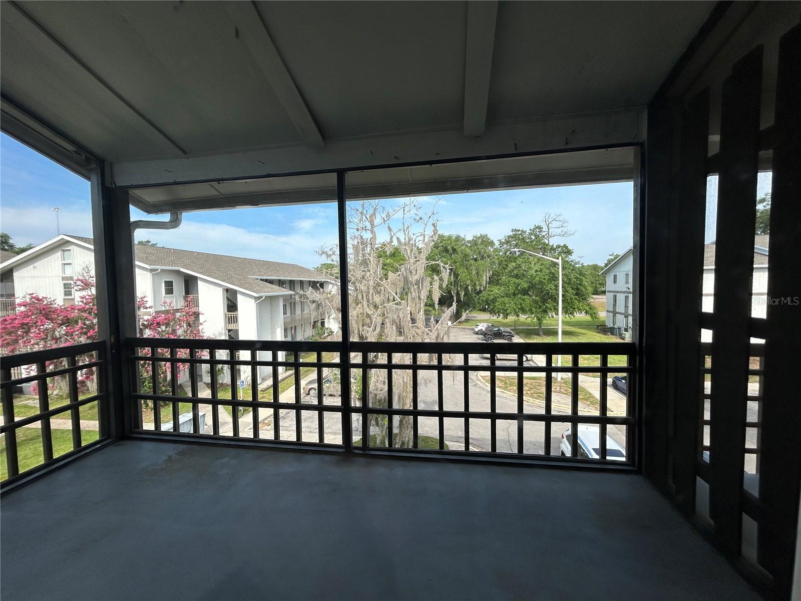Image 11 of 12 For 6519 Newberry Road 1209