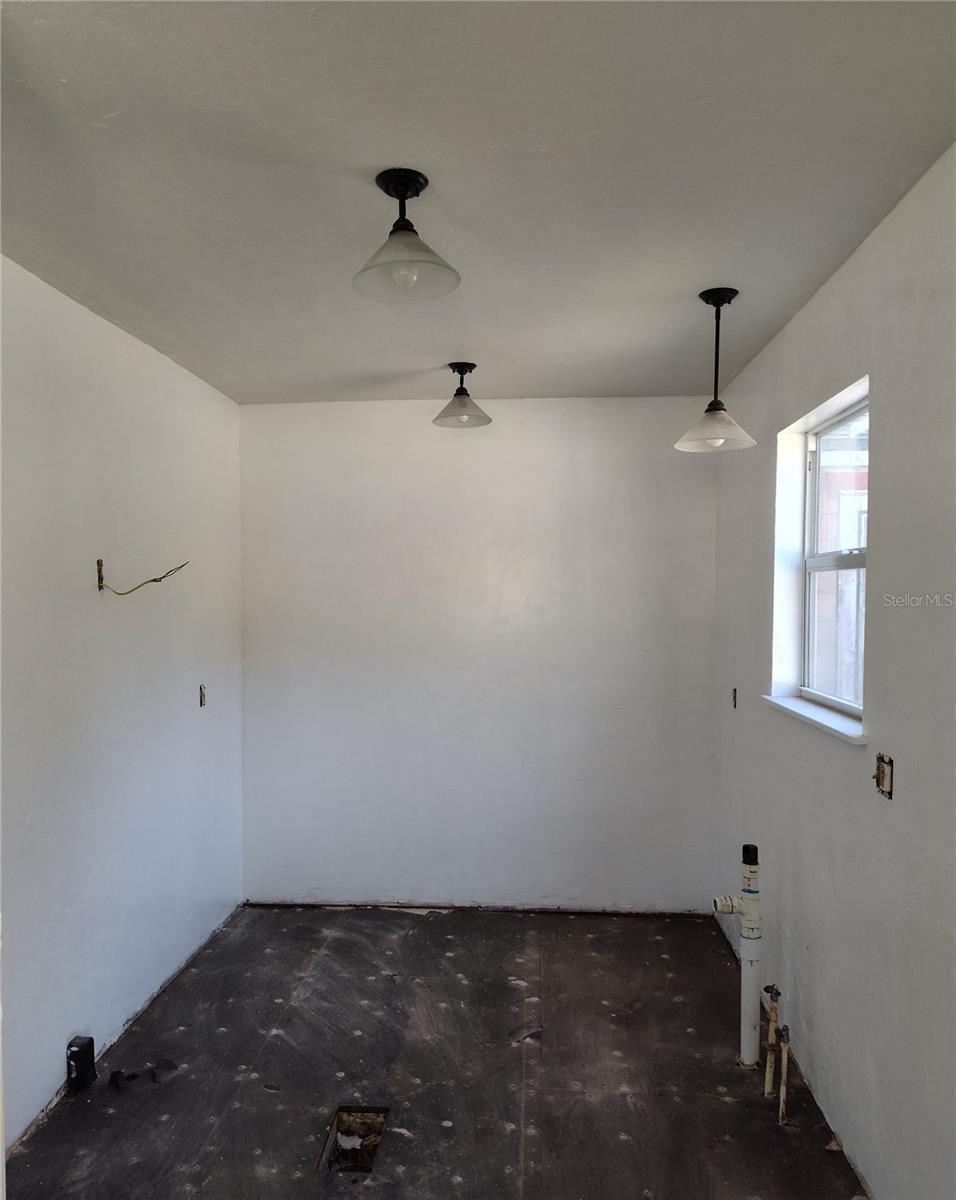 Image 12 of 27 For 21215 111th Avenue