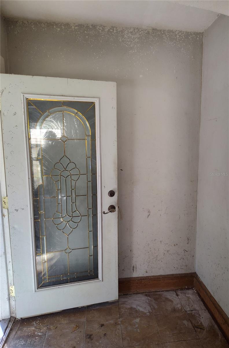 Image 20 of 27 For 21215 111th Avenue