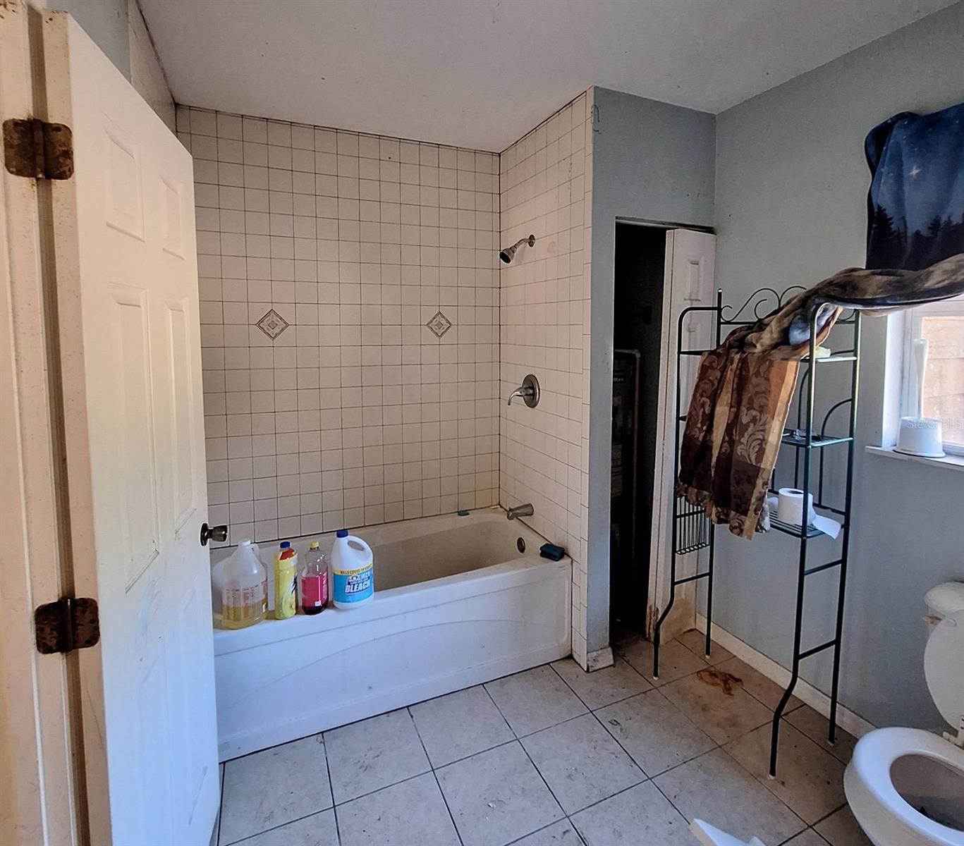 Image 4 of 27 For 21215 111th Avenue