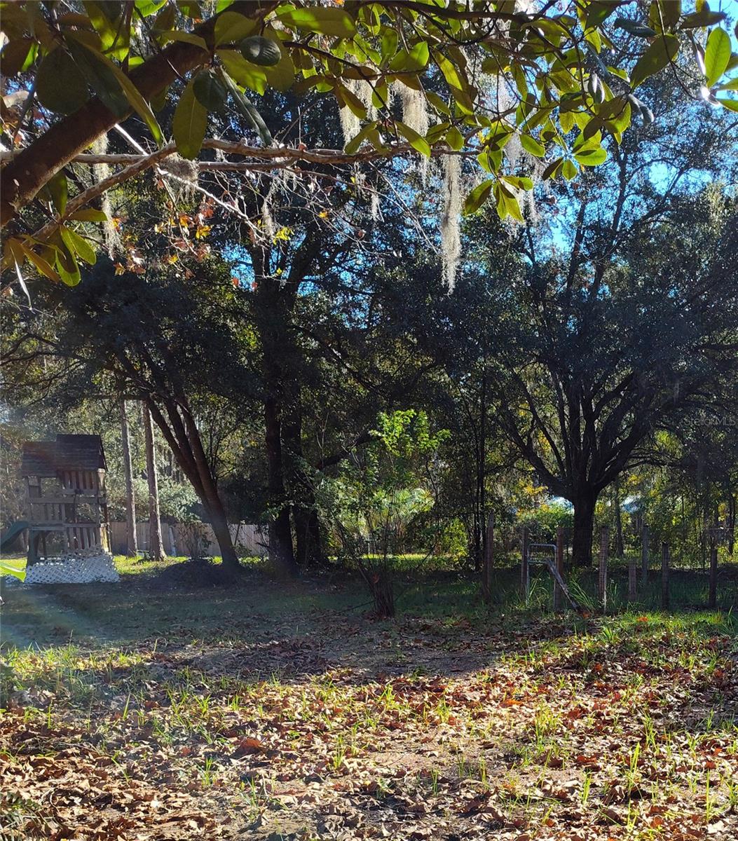 Image 7 of 27 For 21215 111th Avenue