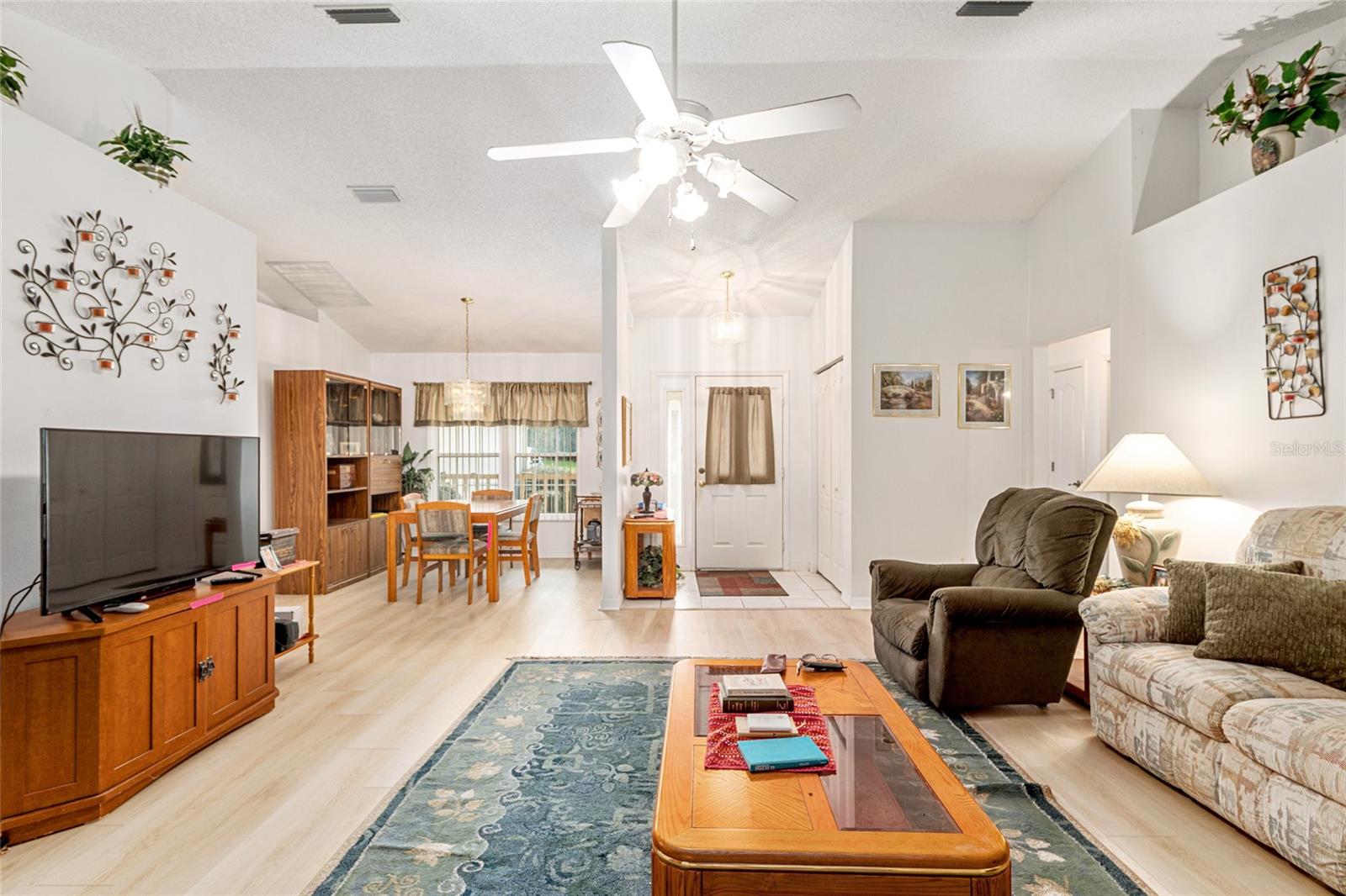 Image 14 of 74 For 11123 53rd Circle