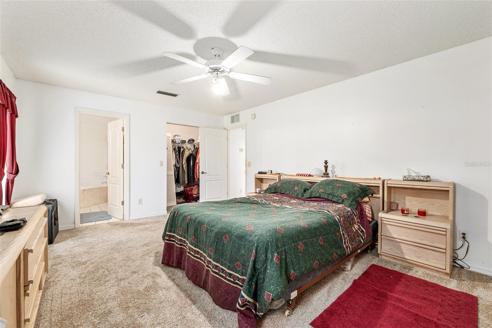 Image 27 of 74 For 11123 53rd Circle