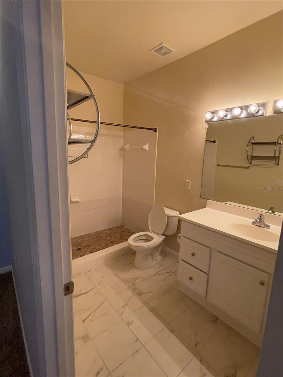 Image 21 of 27 For 4872 42nd Road 106