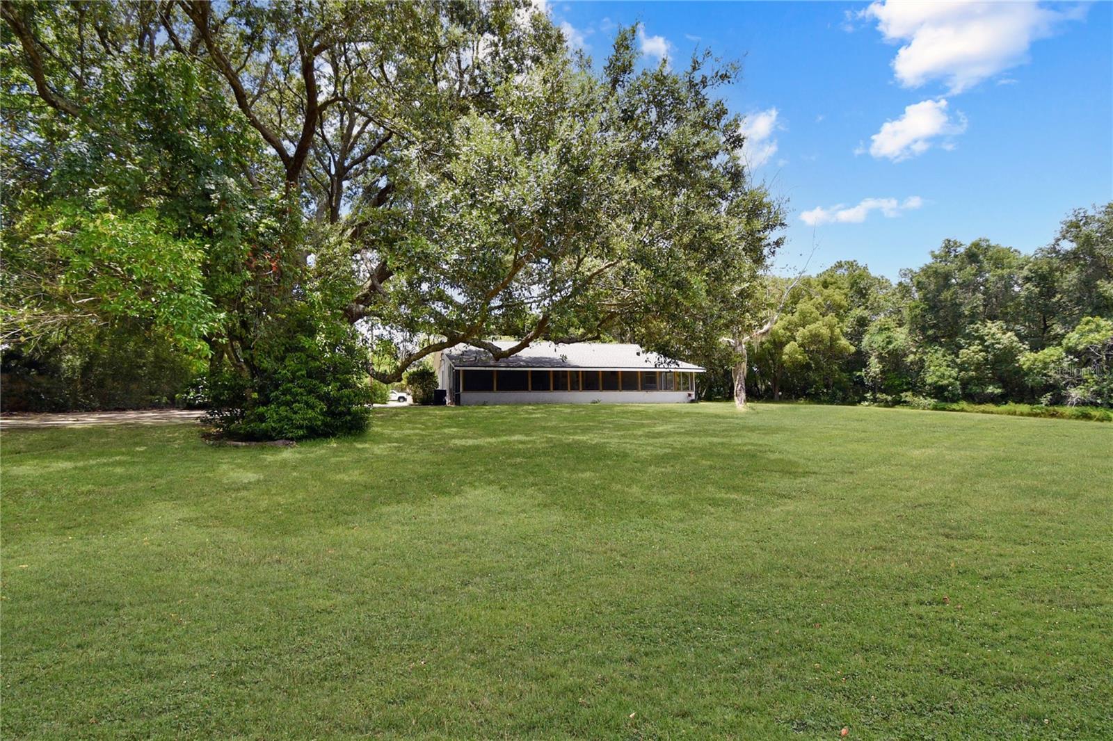 Image 24 of 31 For 2706 Old Moultrie Road