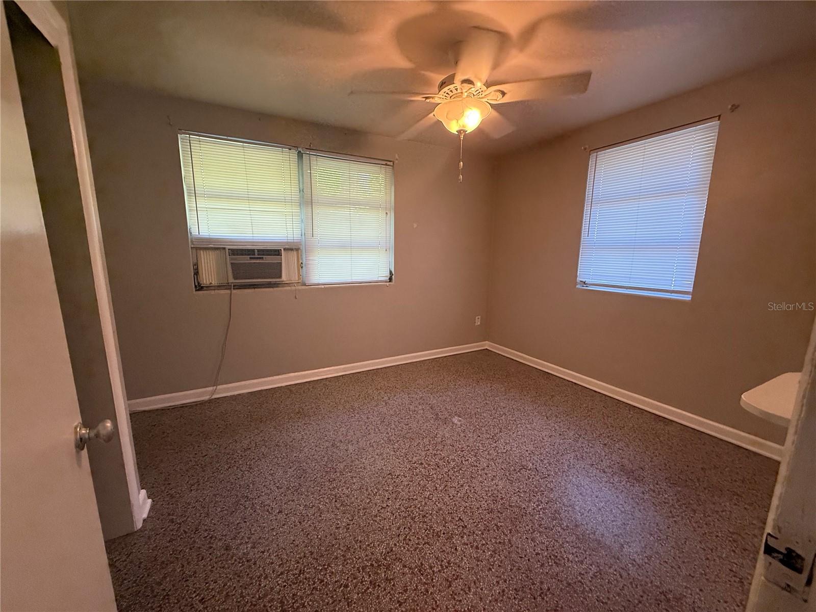 Image 6 of 11 For 1401 5th Avenue