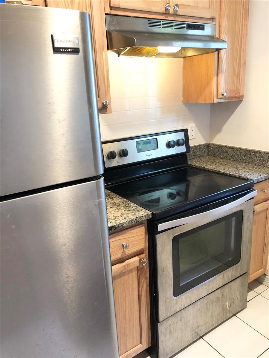 Image 2 of 15 For 3600 19th Avenue 19-d