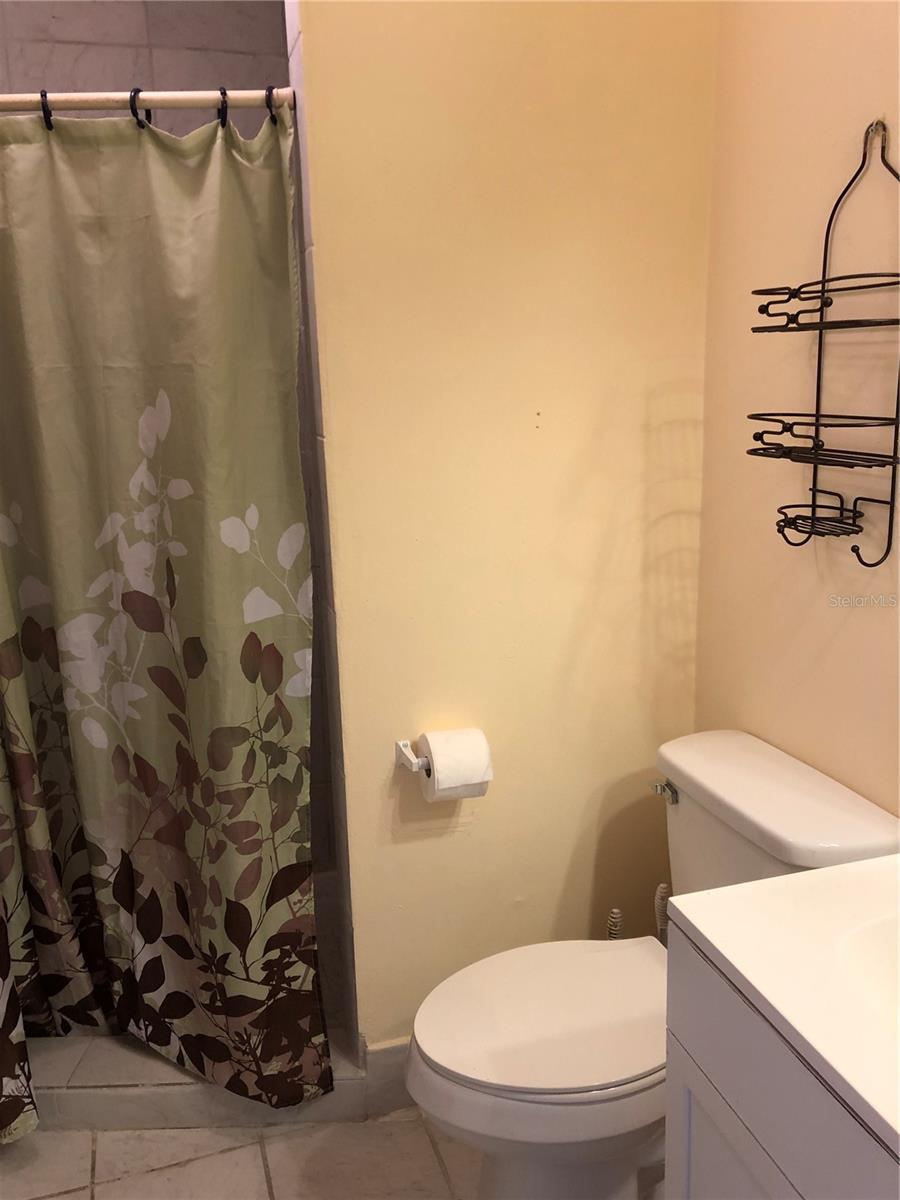 Image 9 of 15 For 3600 19th Avenue 19-d