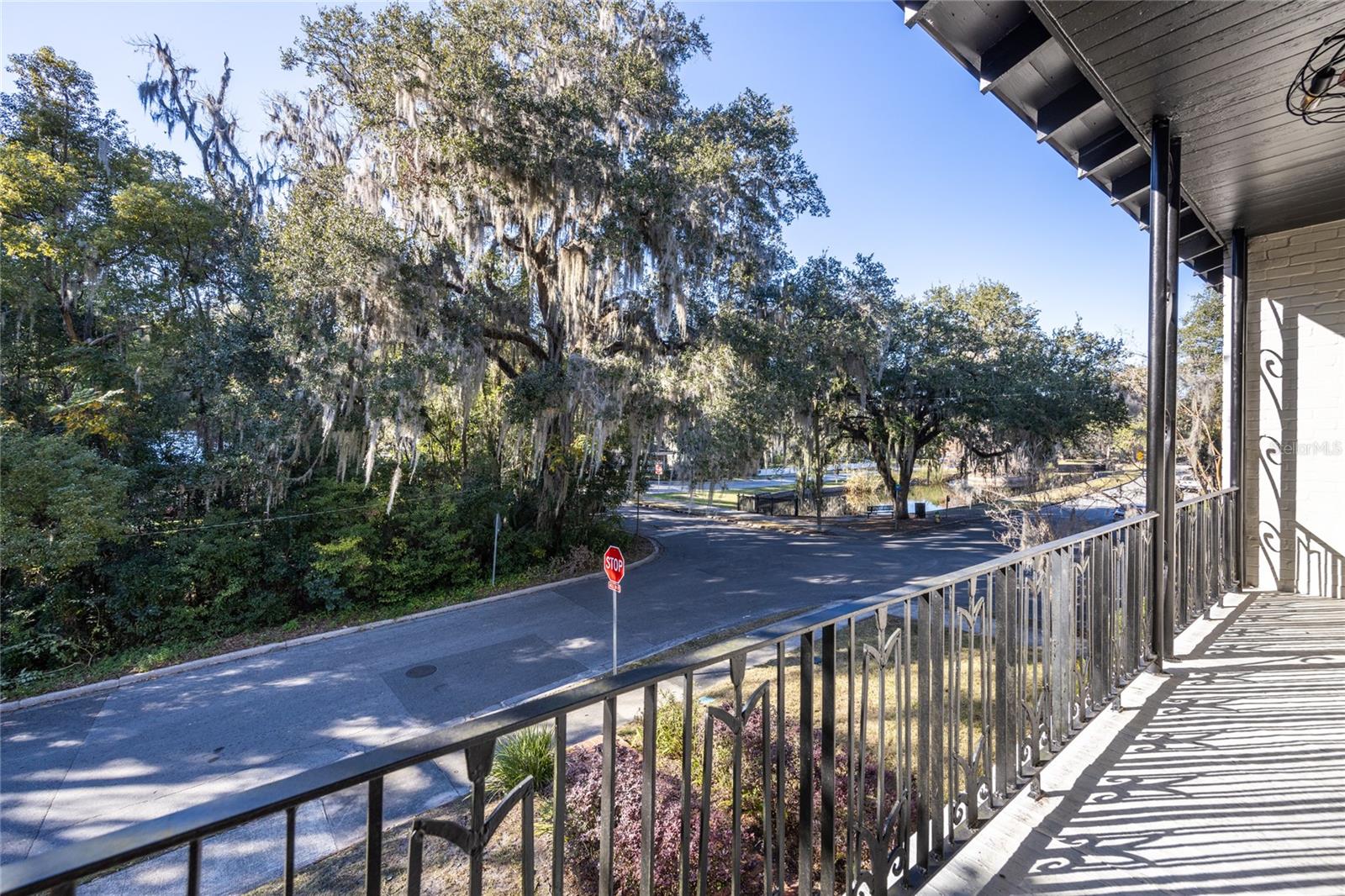 Image 40 of 68 For 425 Boulevard