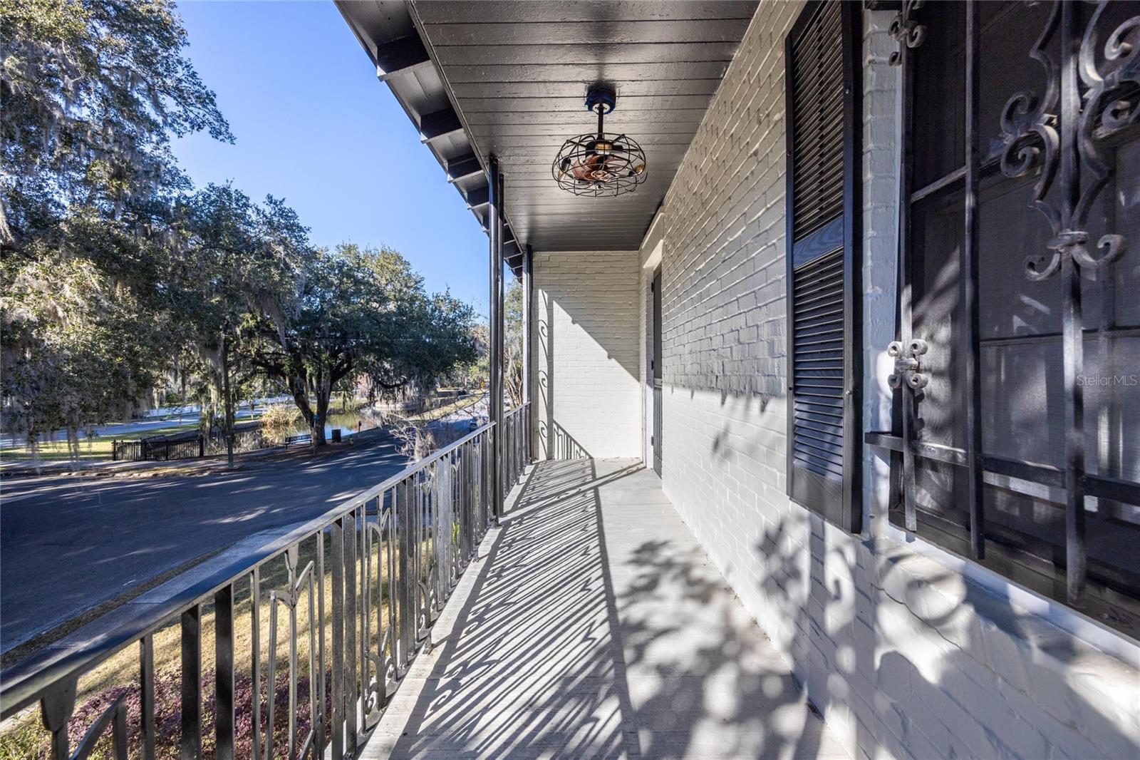 Image 41 of 68 For 425 Boulevard