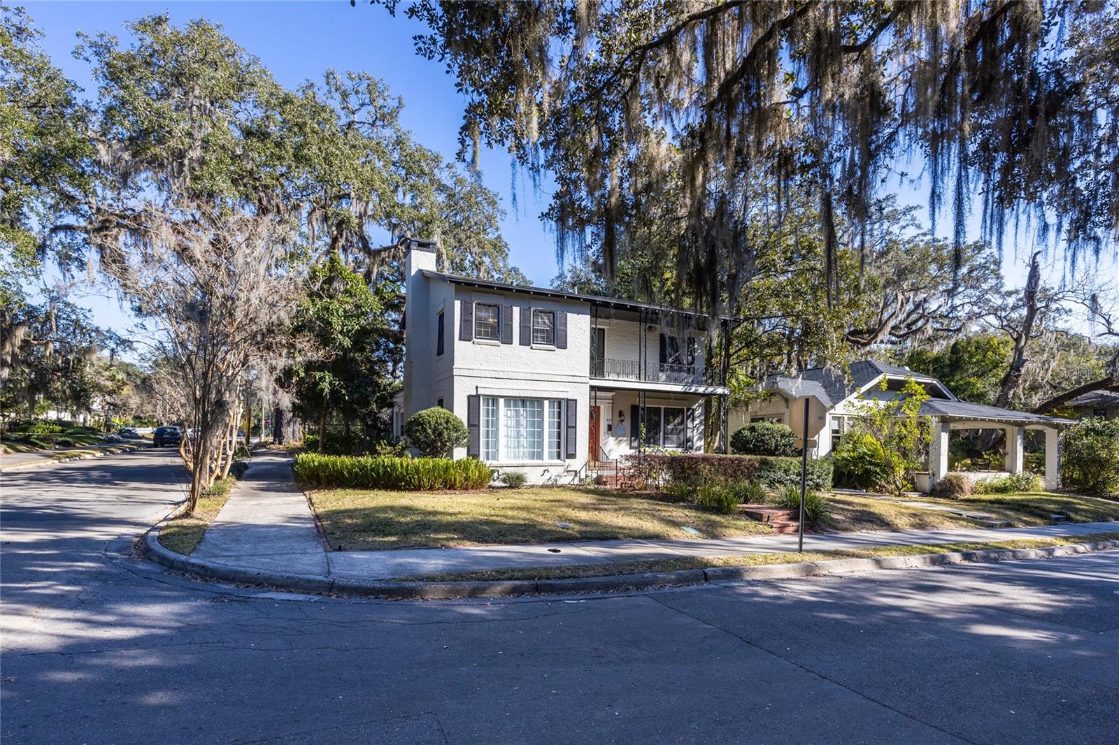 Image 6 of 68 For 425 Boulevard
