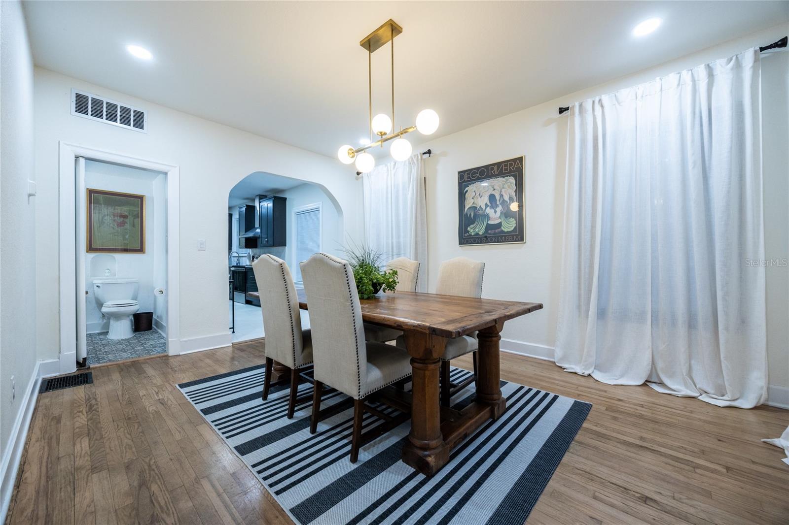 Image 65 of 68 For 425 Boulevard