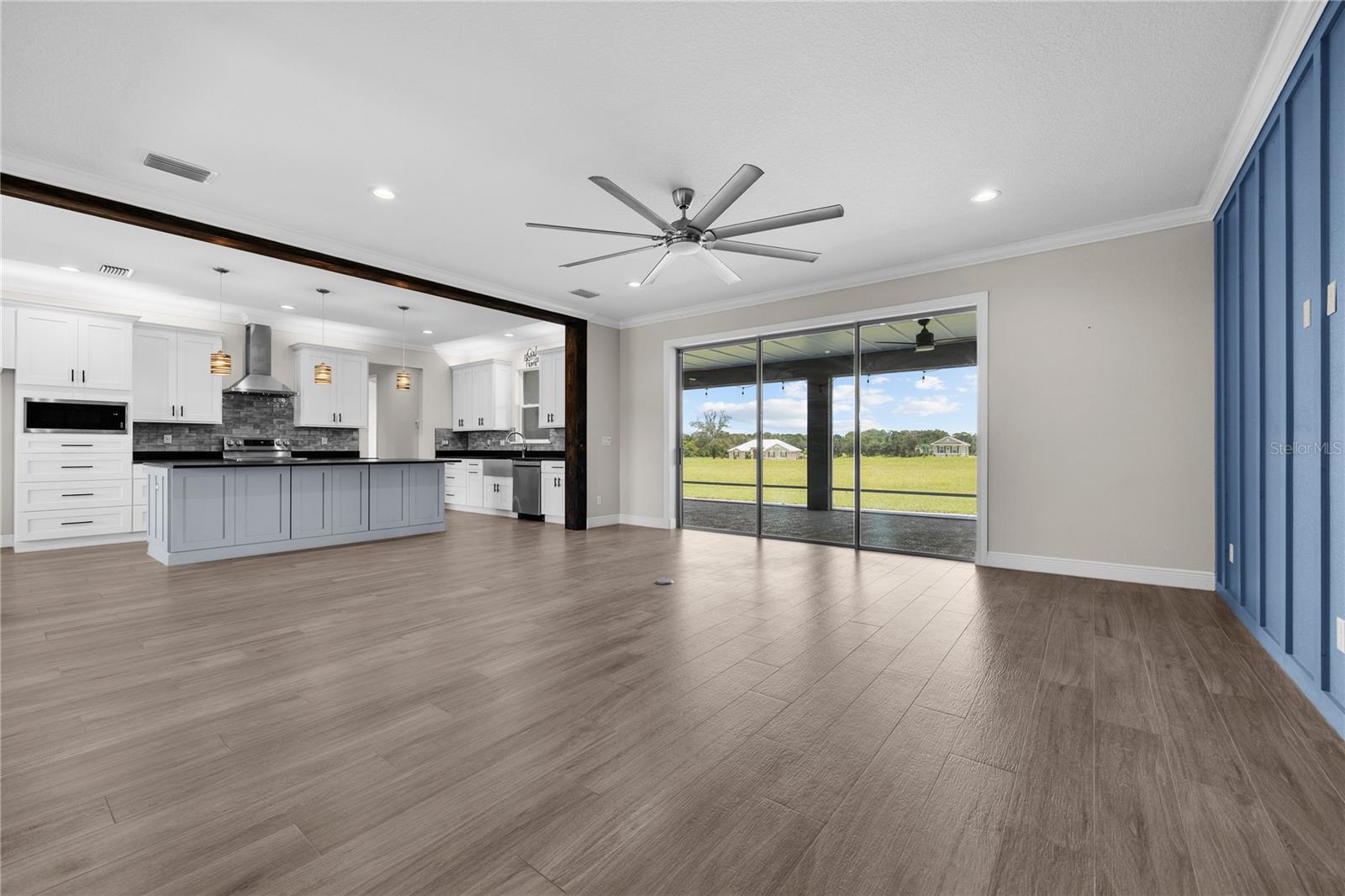 Image 4 of 28 For 8715 18th Circle