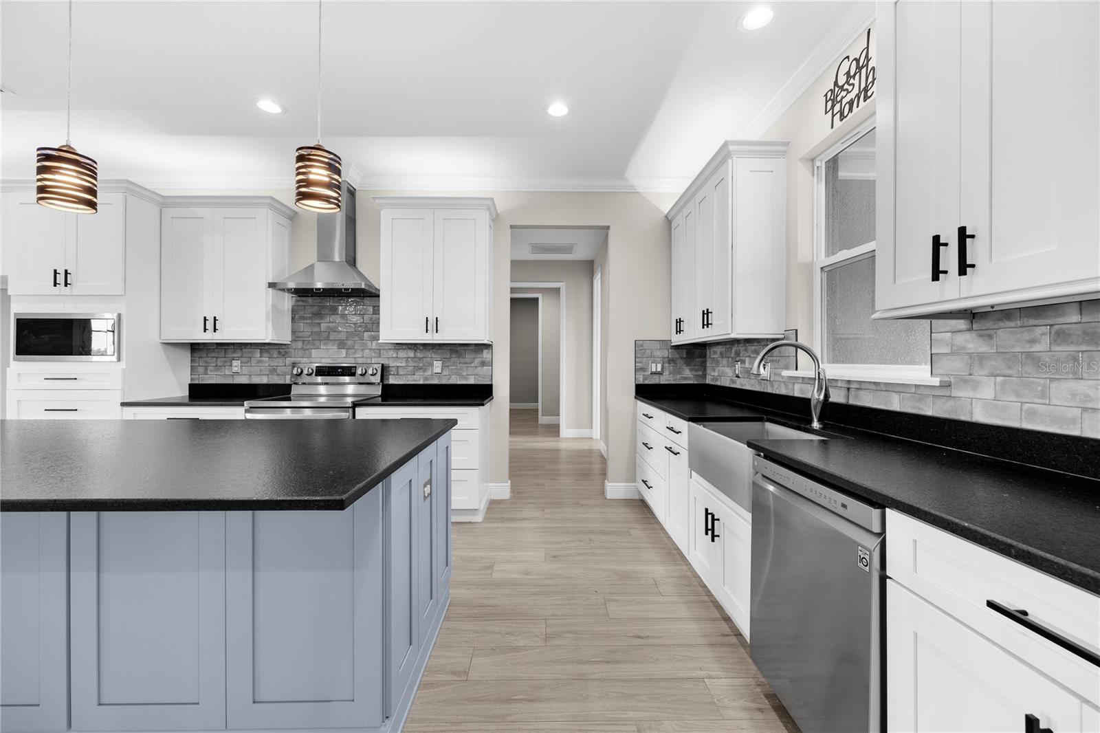 Image 7 of 28 For 8715 18th Circle