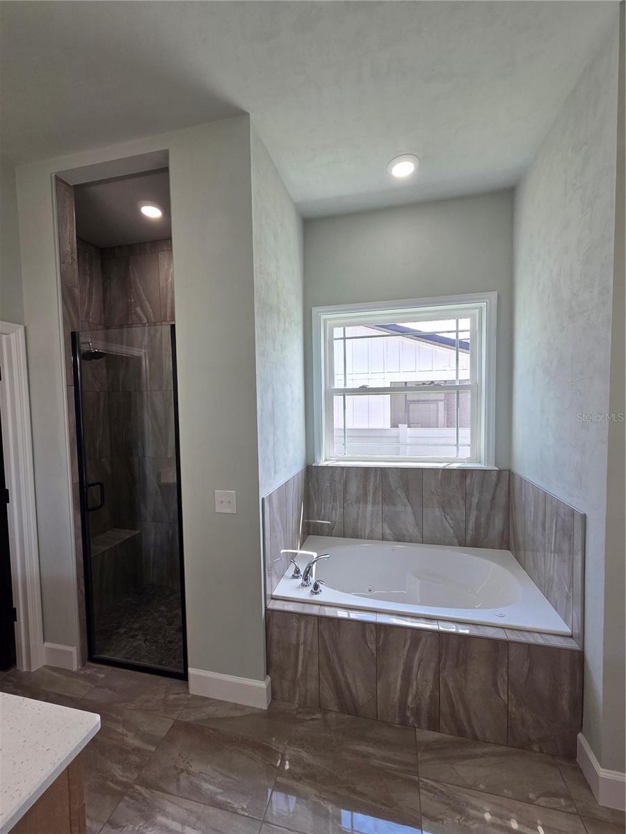 Image 18 of 29 For 24543 21st Lane