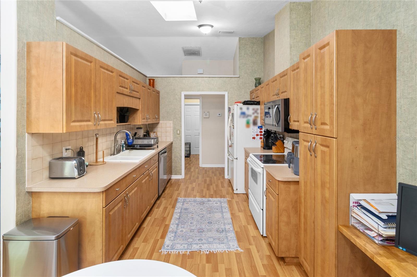 Image 11 of 31 For 508 94th Way