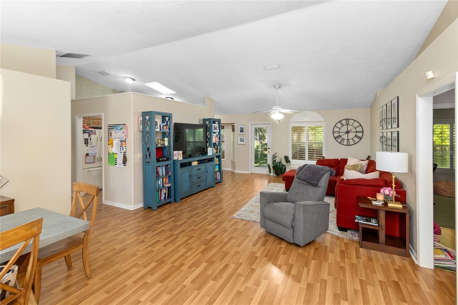 Image 4 of 31 For 508 94th Way