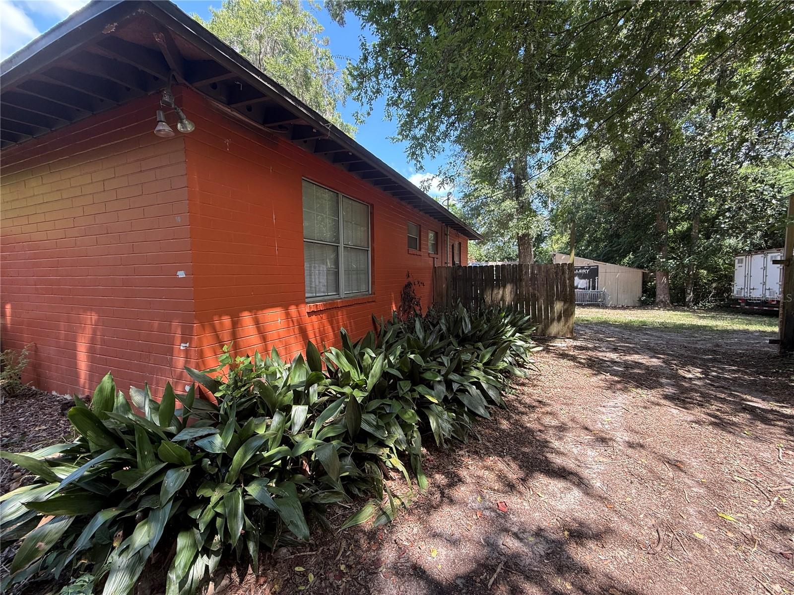 Image 9 of 22 For 1830 Williston Road