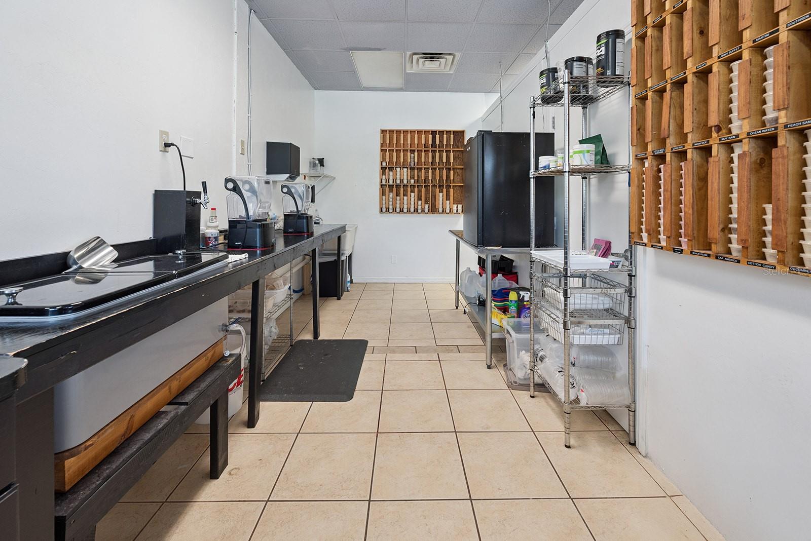 Image 21 of 41 For 305 250th Street