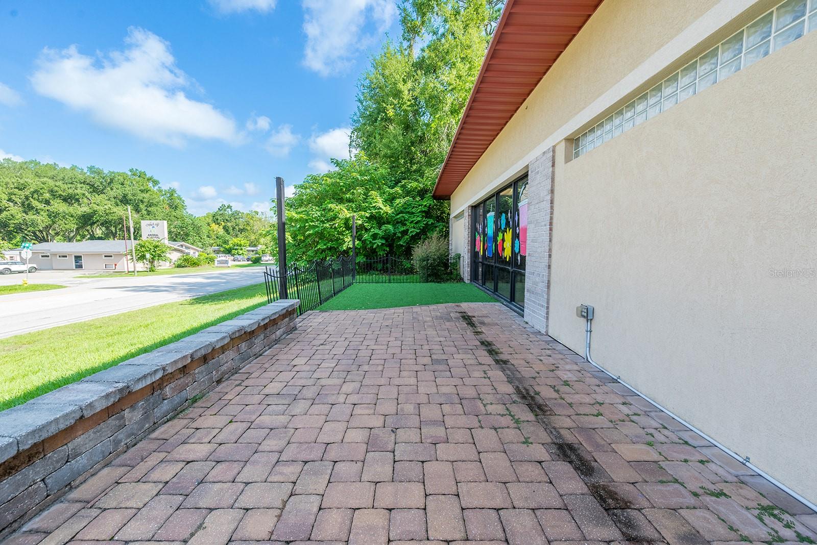 Image 6 of 41 For 305 250th Street